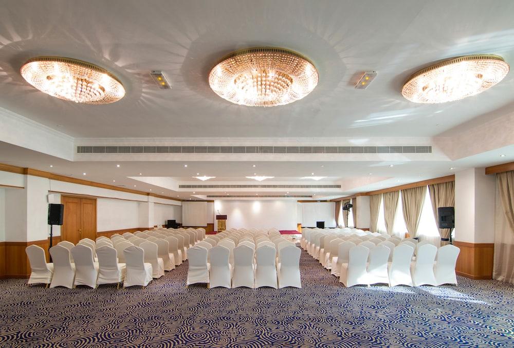 Carlton Tower Hotel Dubaj Kültér fotó
