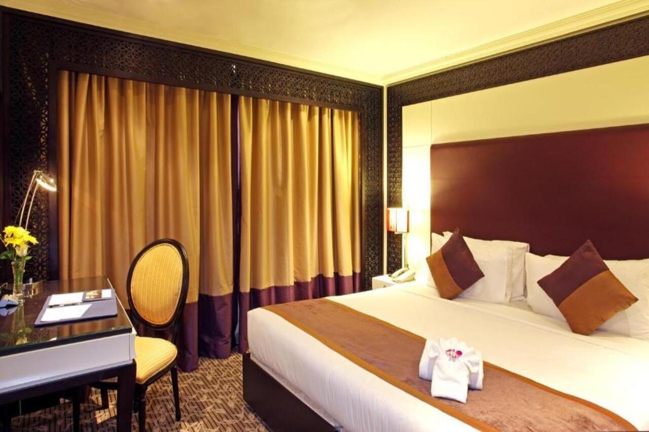 Carlton Tower Hotel Dubaj Kültér fotó