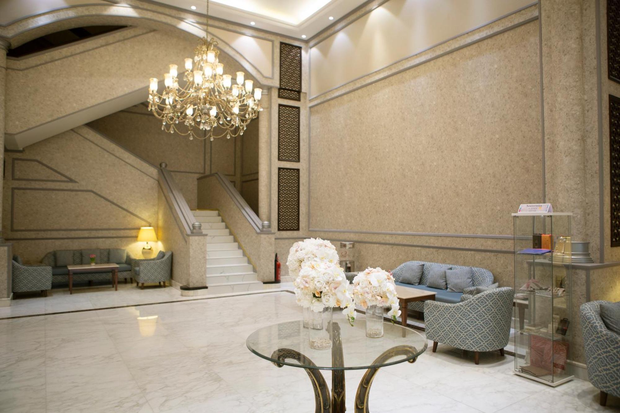 Carlton Tower Hotel Dubaj Kültér fotó