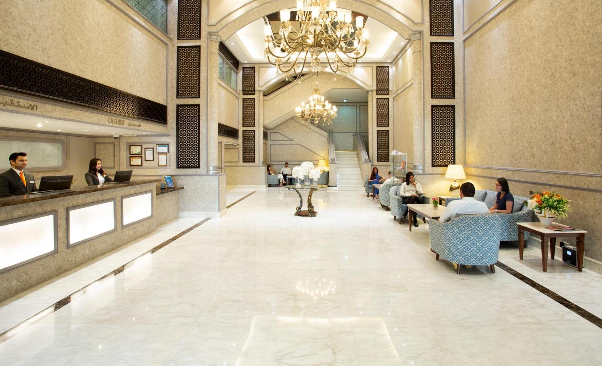 Carlton Tower Hotel Dubaj Kültér fotó