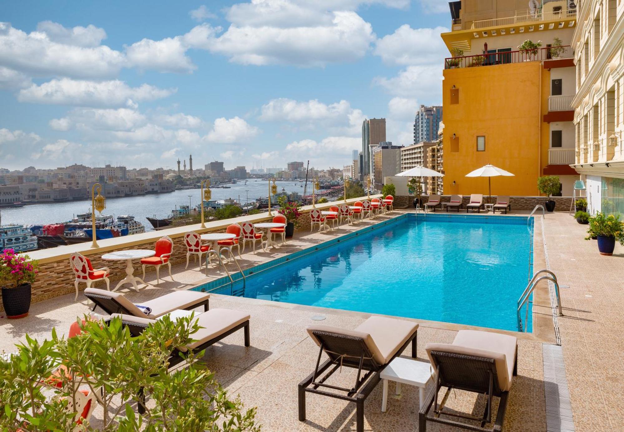Carlton Tower Hotel Dubaj Kültér fotó