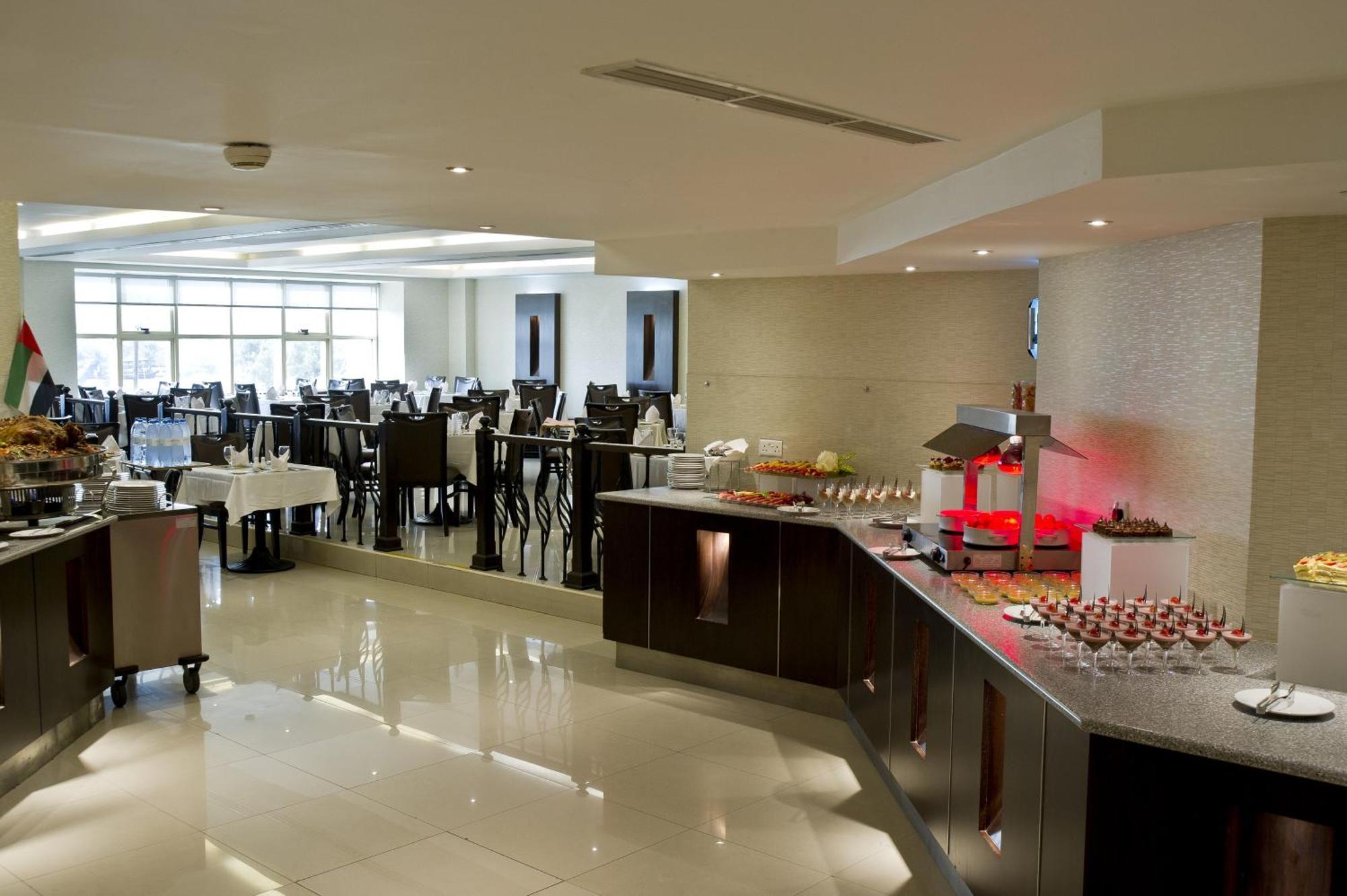 Carlton Tower Hotel Dubaj Kültér fotó