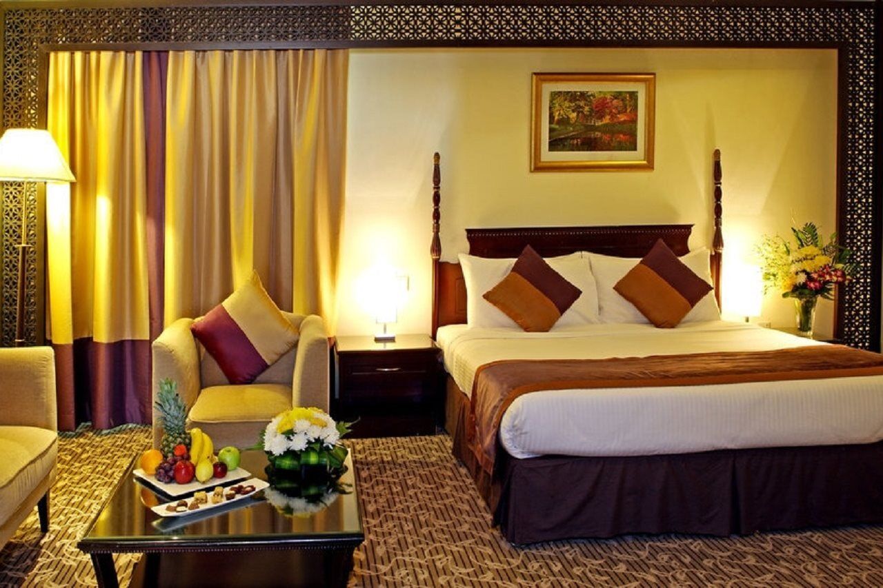 Carlton Tower Hotel Dubaj Kültér fotó